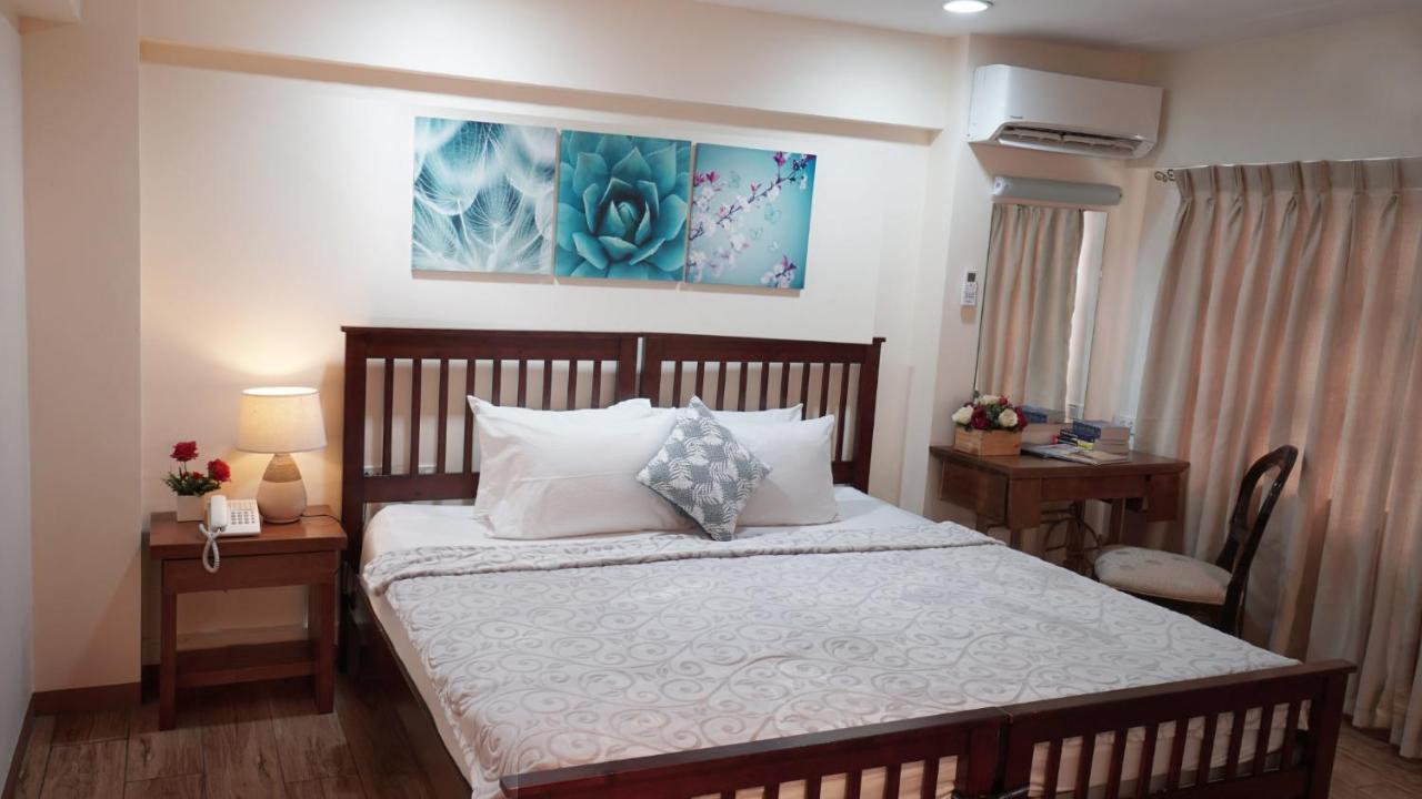 1775 Adriatico Suites Manila Kültér fotó