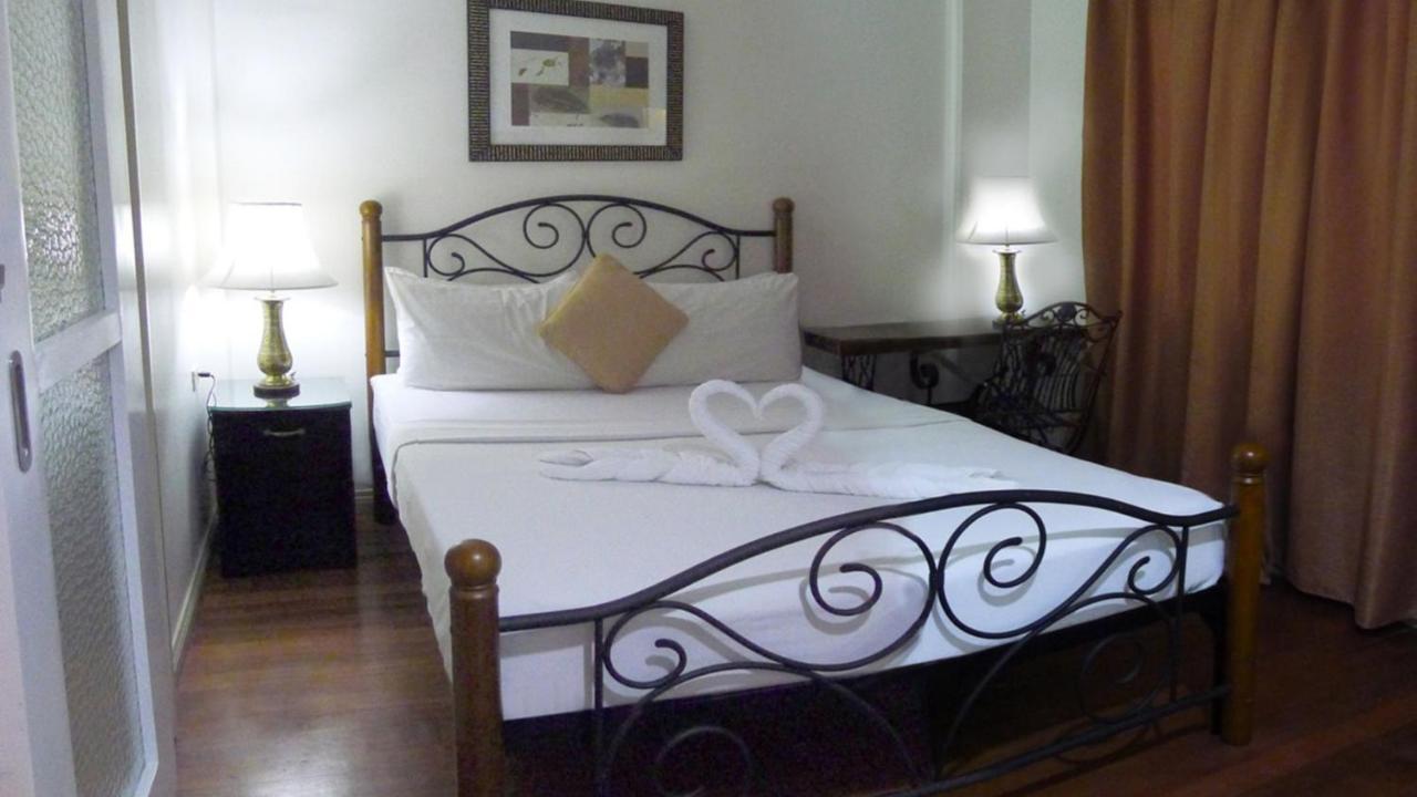 1775 Adriatico Suites Manila Kültér fotó