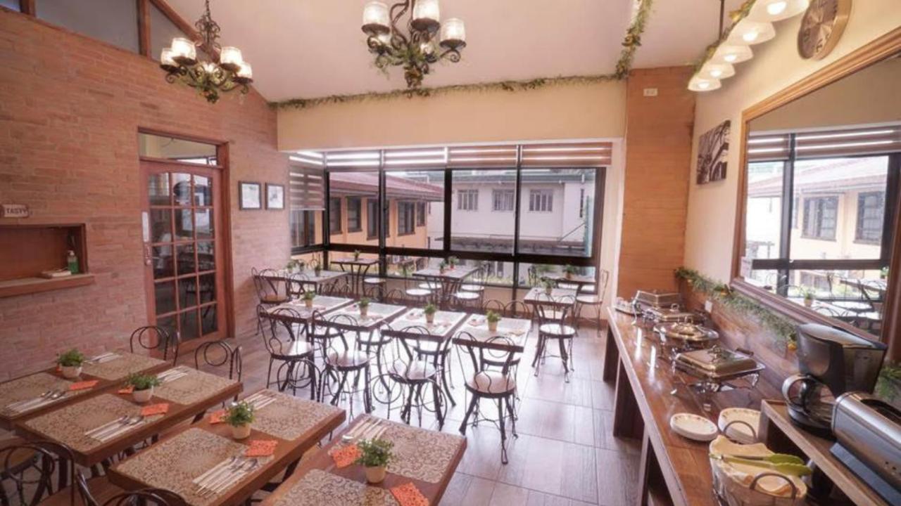 1775 Adriatico Suites Manila Kültér fotó