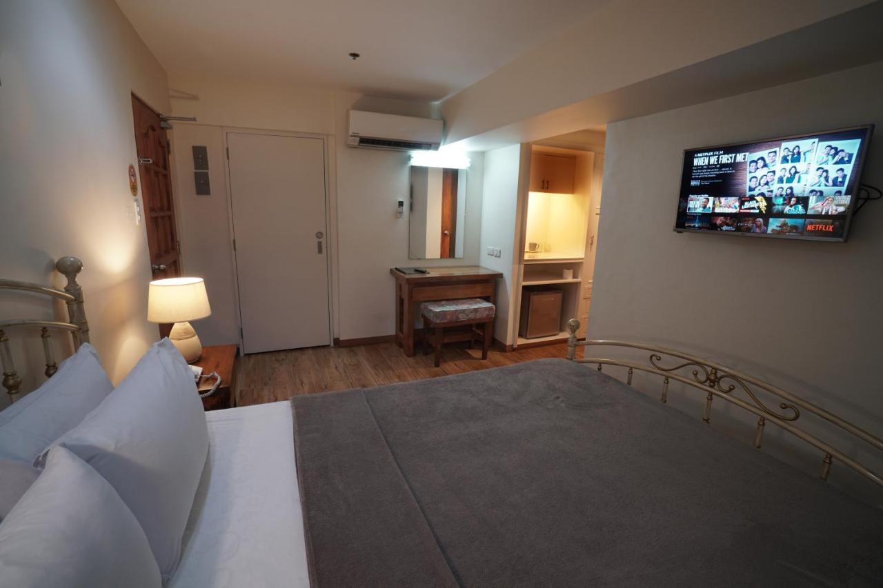 1775 Adriatico Suites Manila Kültér fotó